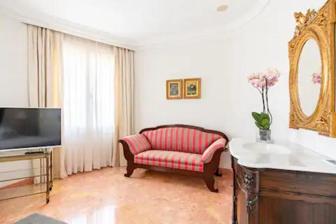 Апартаменти Puerta De Jerez II (Adults Only) Севілья Екстер'єр фото